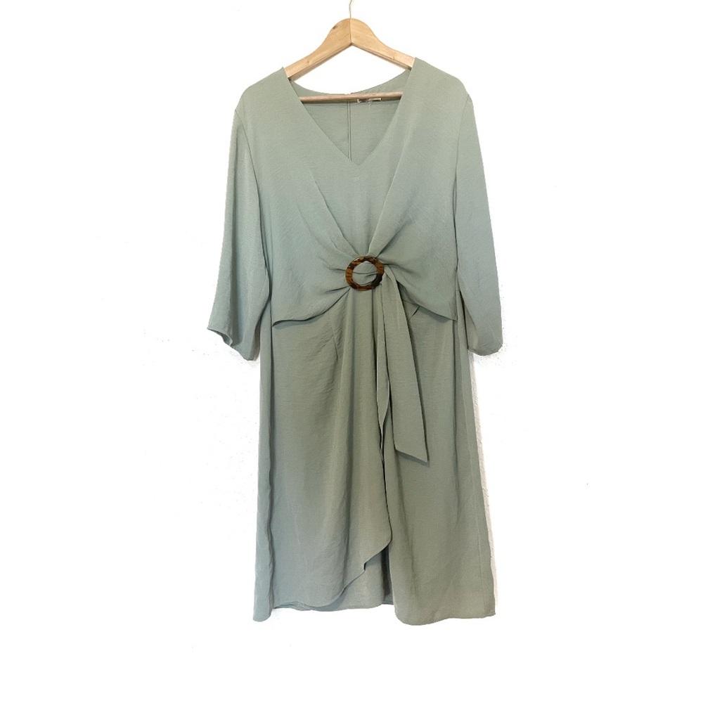 Est 1946▫️women’s plus dress size 14/16